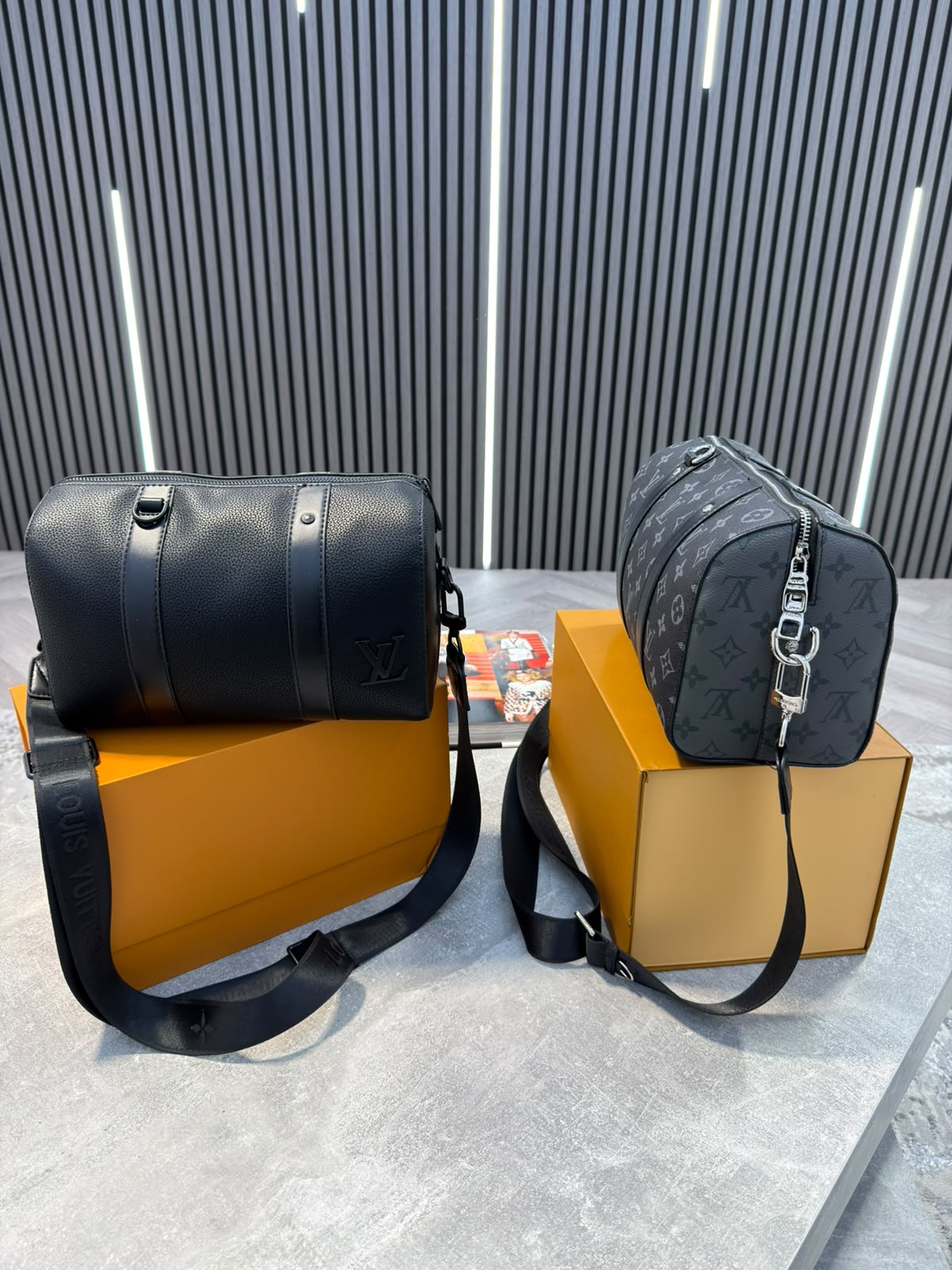Lv Mens bag image 1