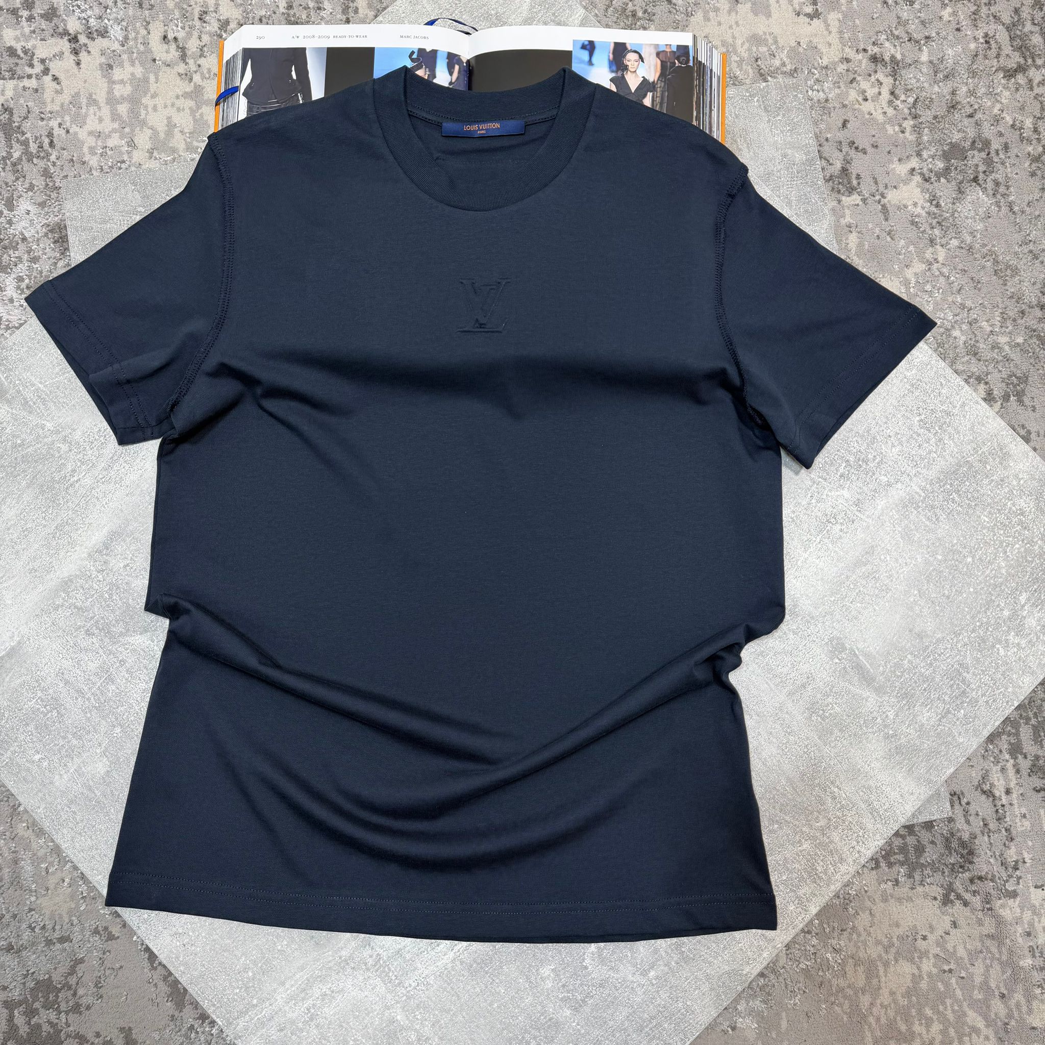 LV Tshirt Navy image 0