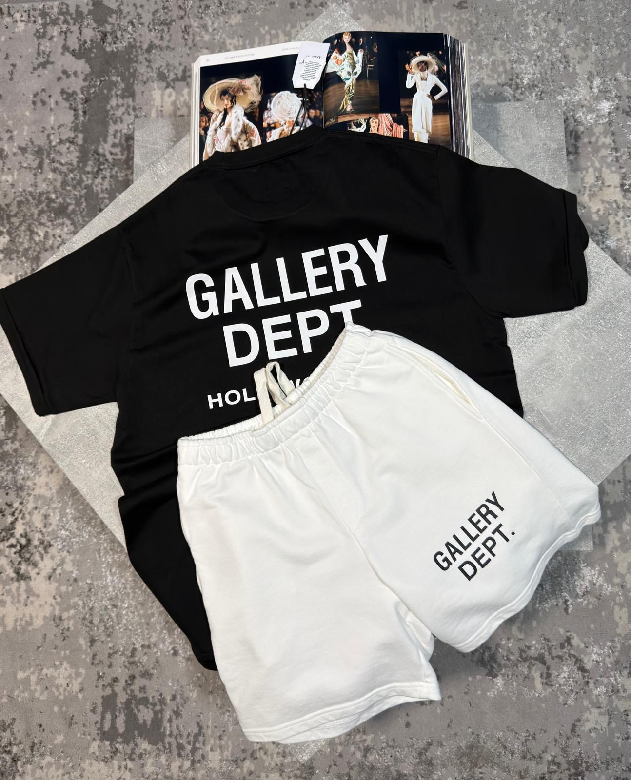 GD shorts White image 4
