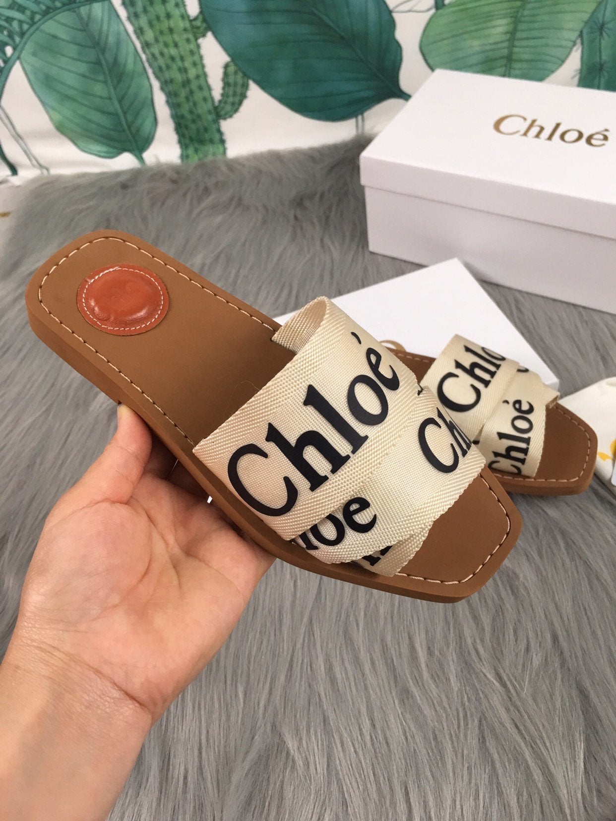 CHLOE SANDAL image 3