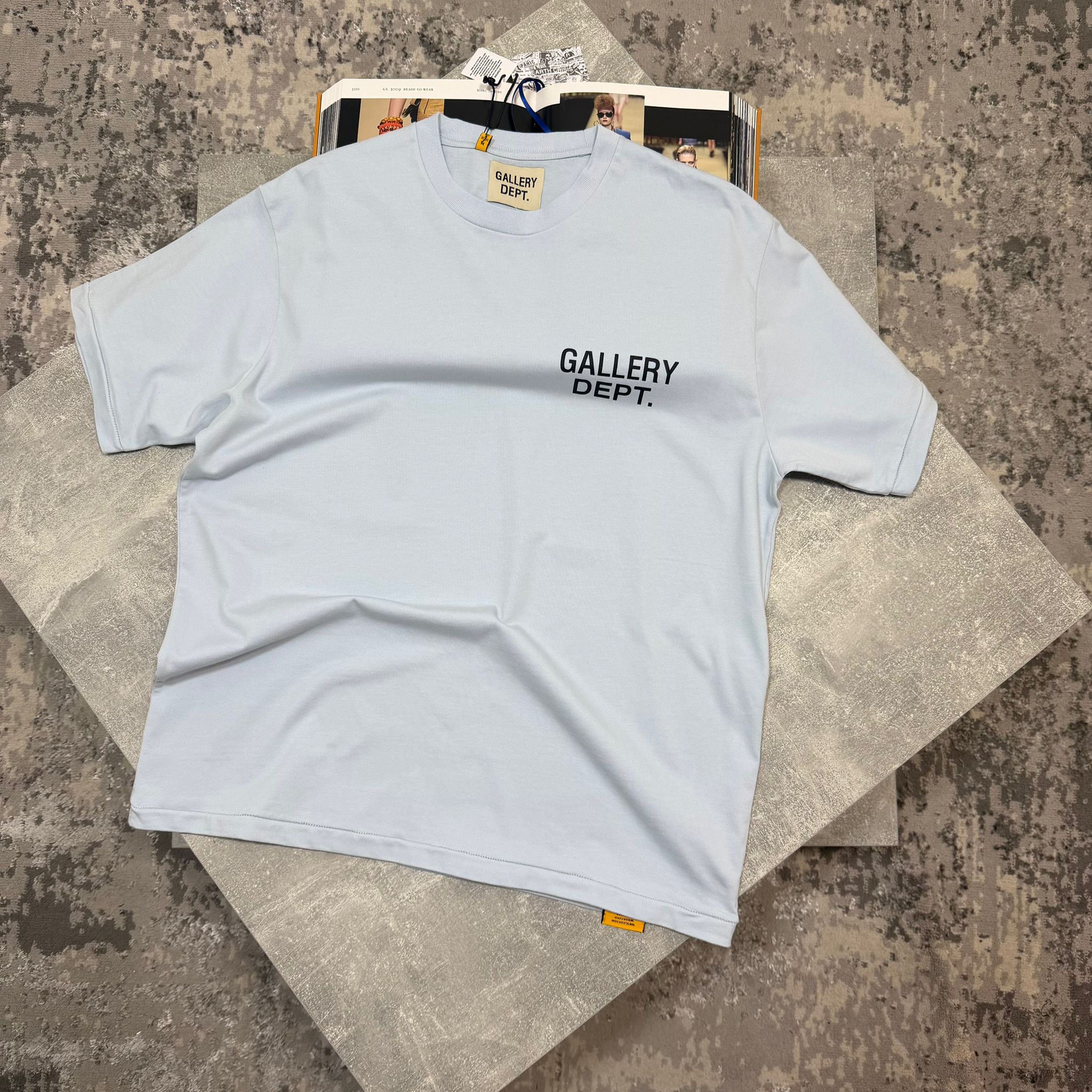 GD Tshirt White image 0