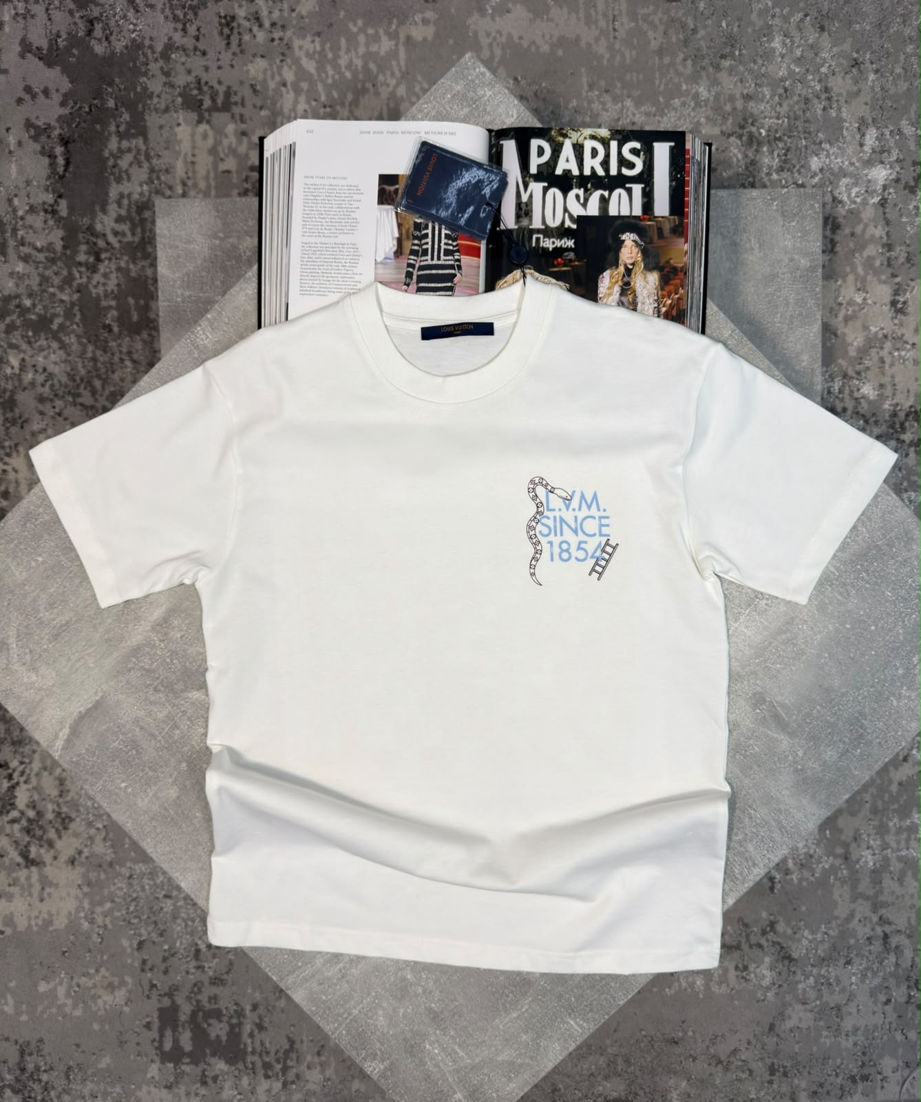 LV Tshirt White LV