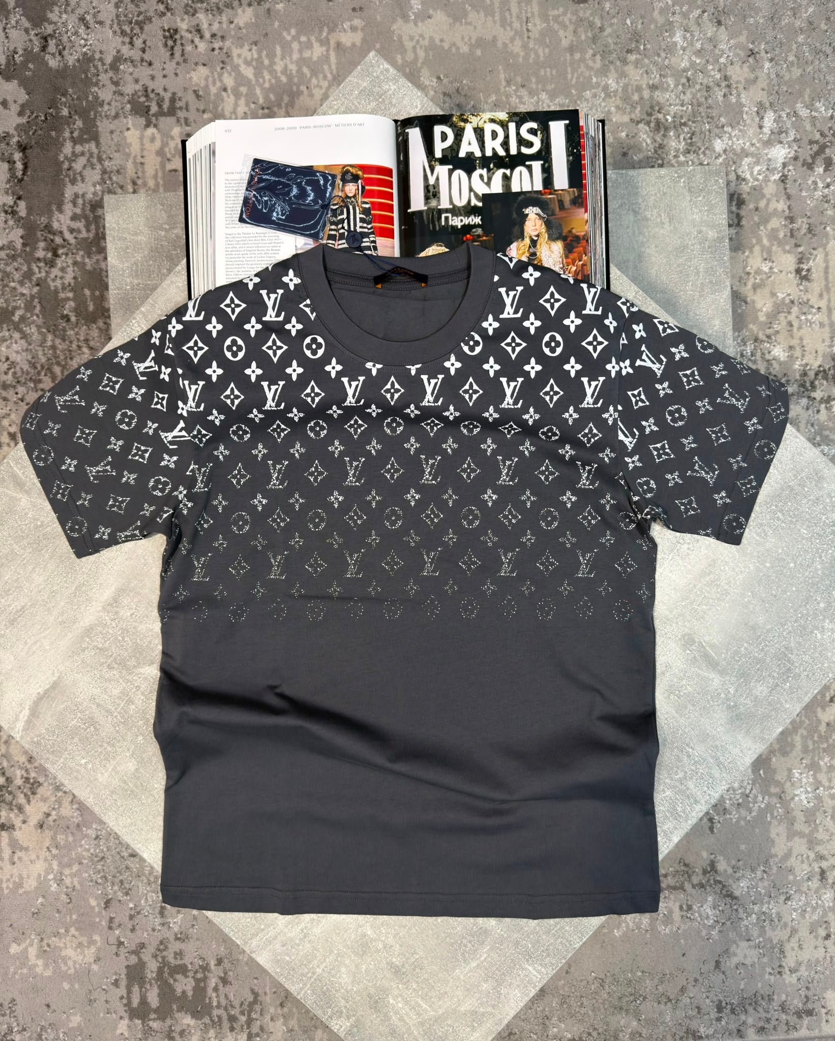 LV Tshirt Gray LV