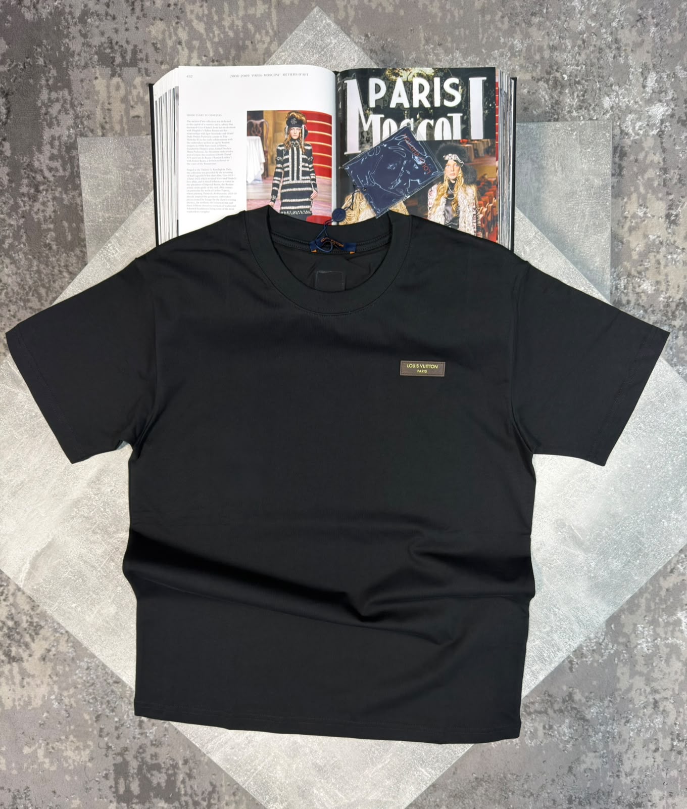 LV Tshirt Black LV