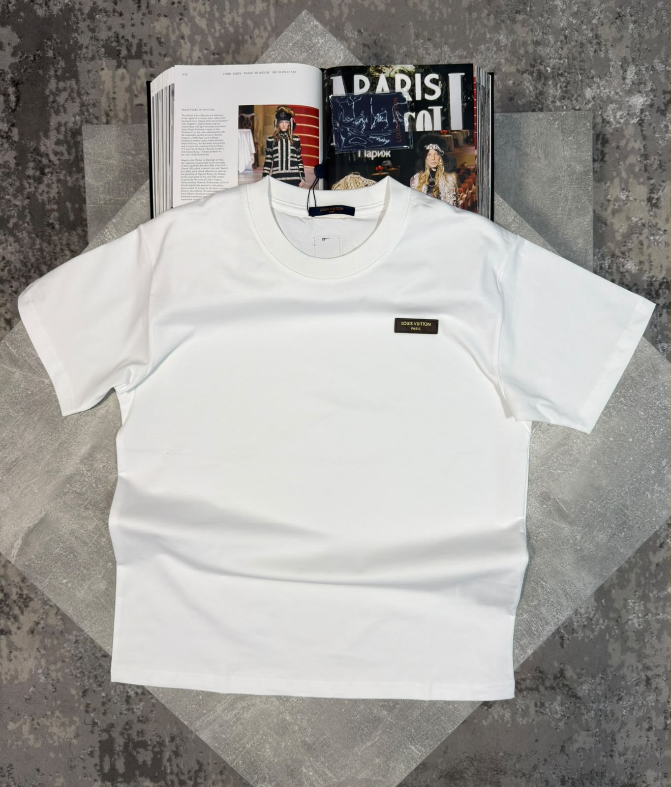 LV Tshirt White LV