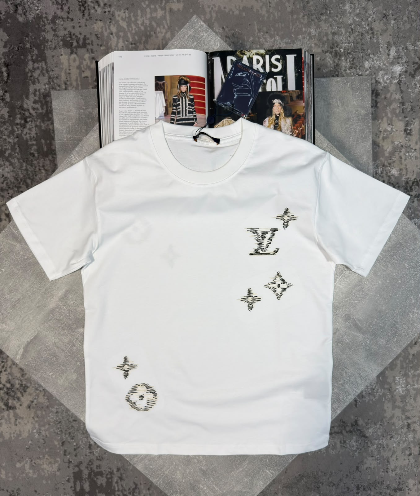 LV Tshirt White LV