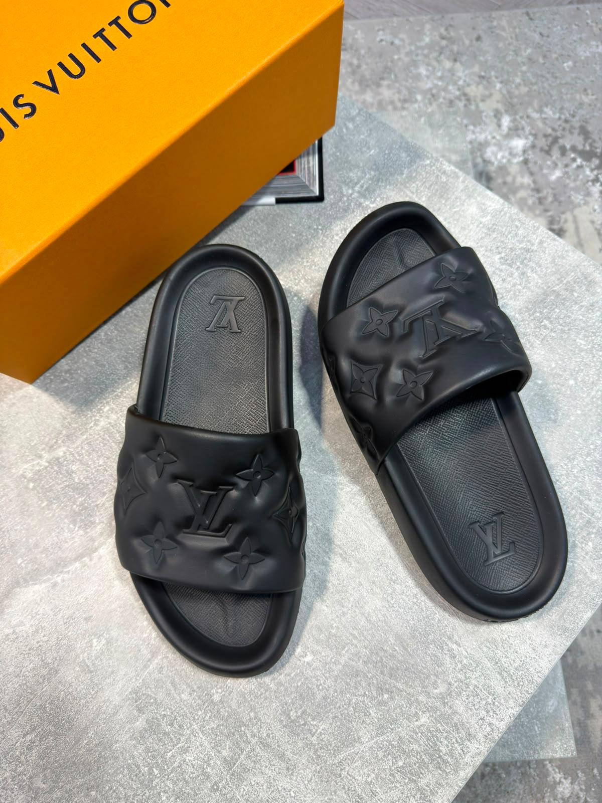 LV Waterfront Puffer Mens Slider LV