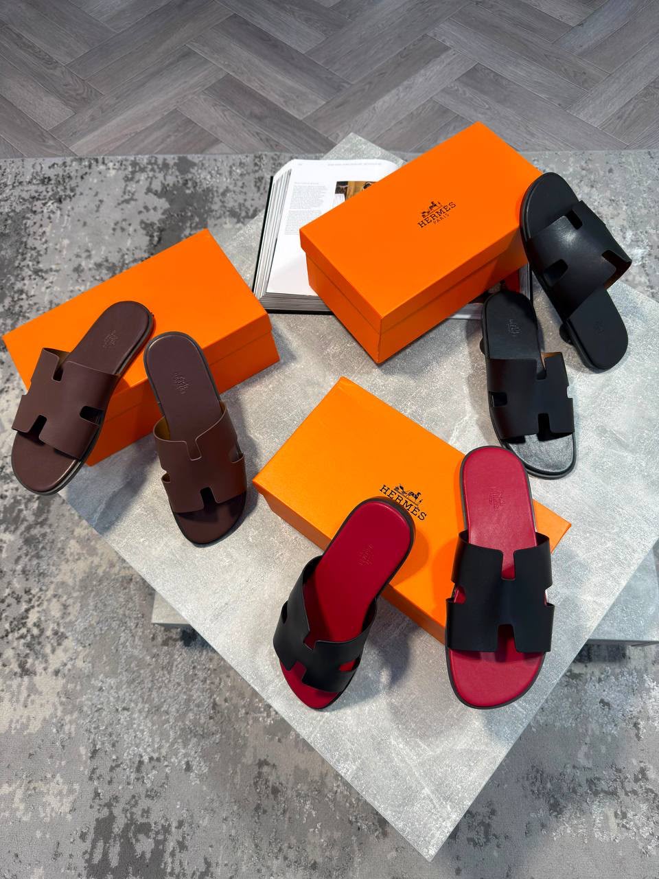 Hermes Sliders Black Herm
