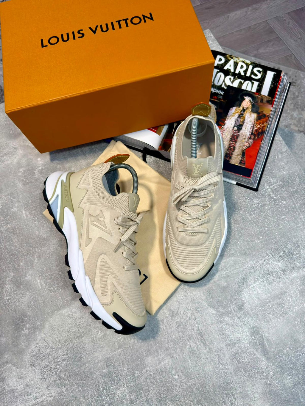 LV Tactic Beige LV