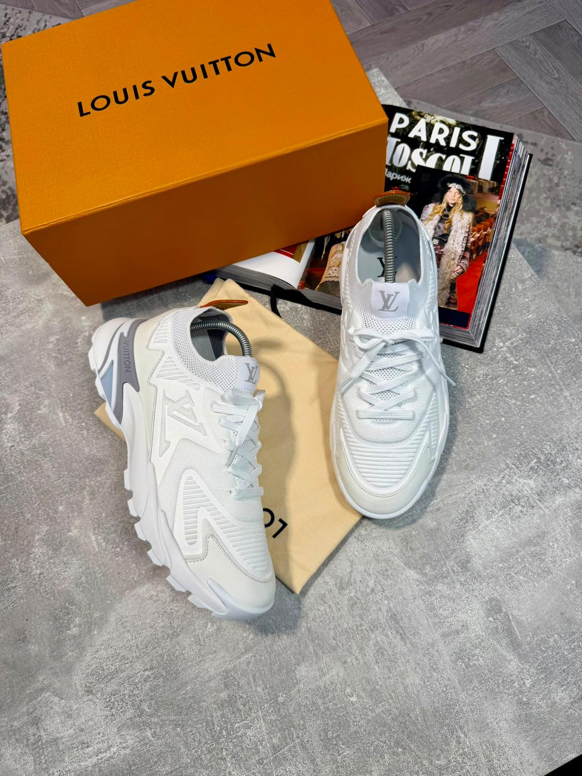 LV Tactic White LV