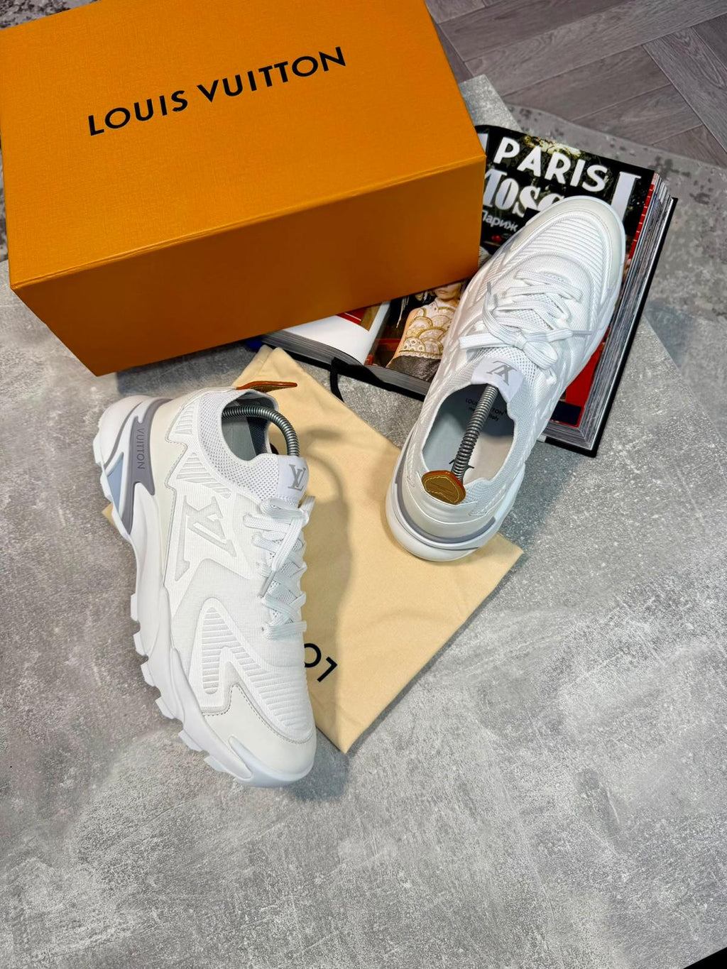 LV Tactic White LV