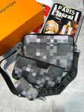 LV Mens Trio Grey LV