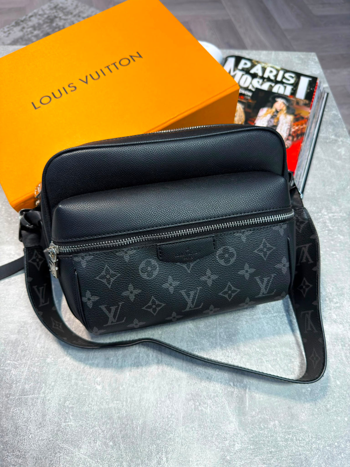 LV Mens Bag Black LV