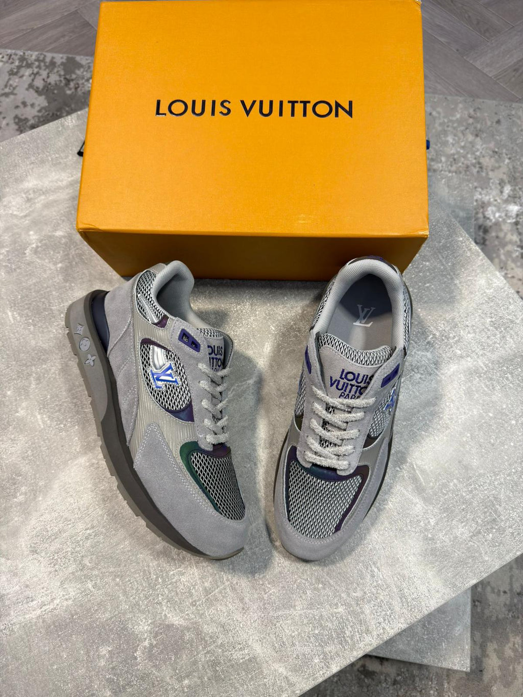 LV Sneaker Grey LV