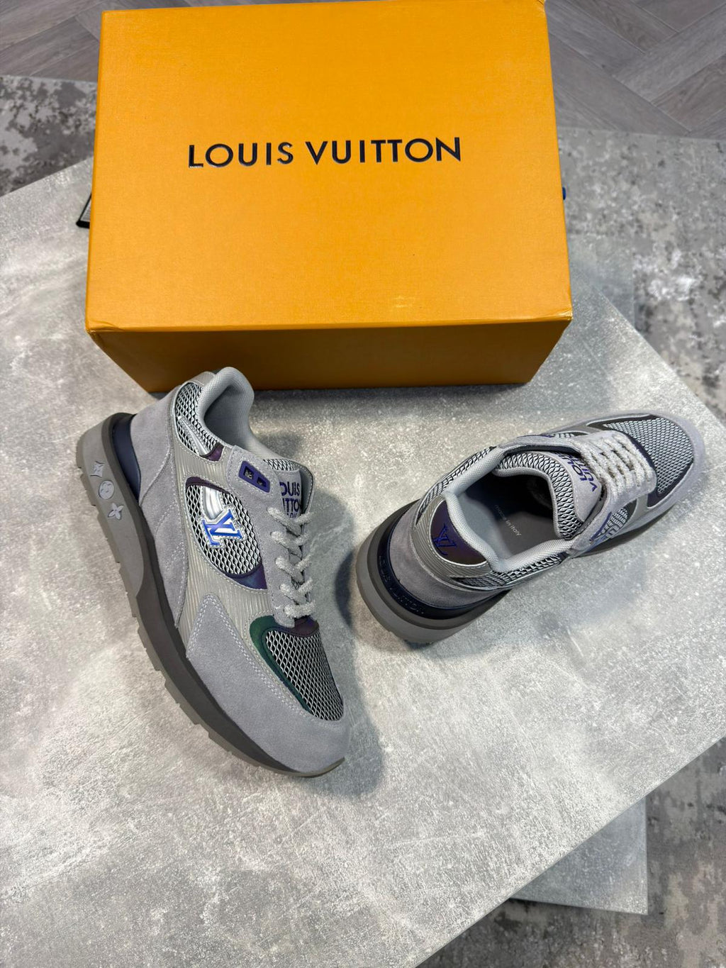 LV Sneaker Grey LV