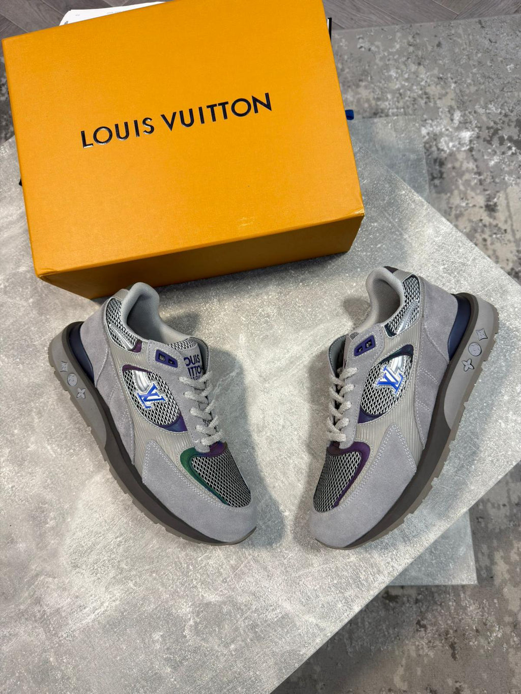 LV Sneaker Grey LV