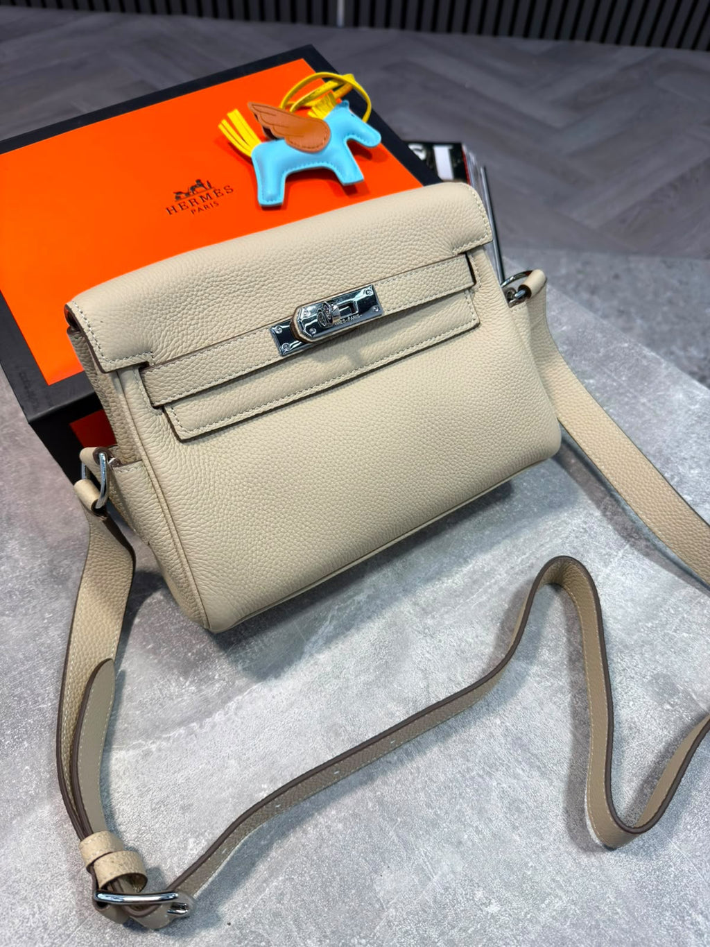 HM Mens Bag Beige Herm