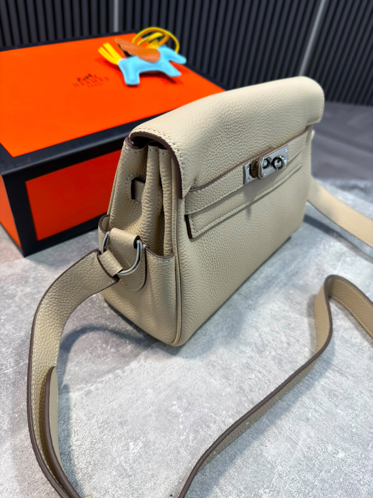 HM Mens Bag Beige Herm