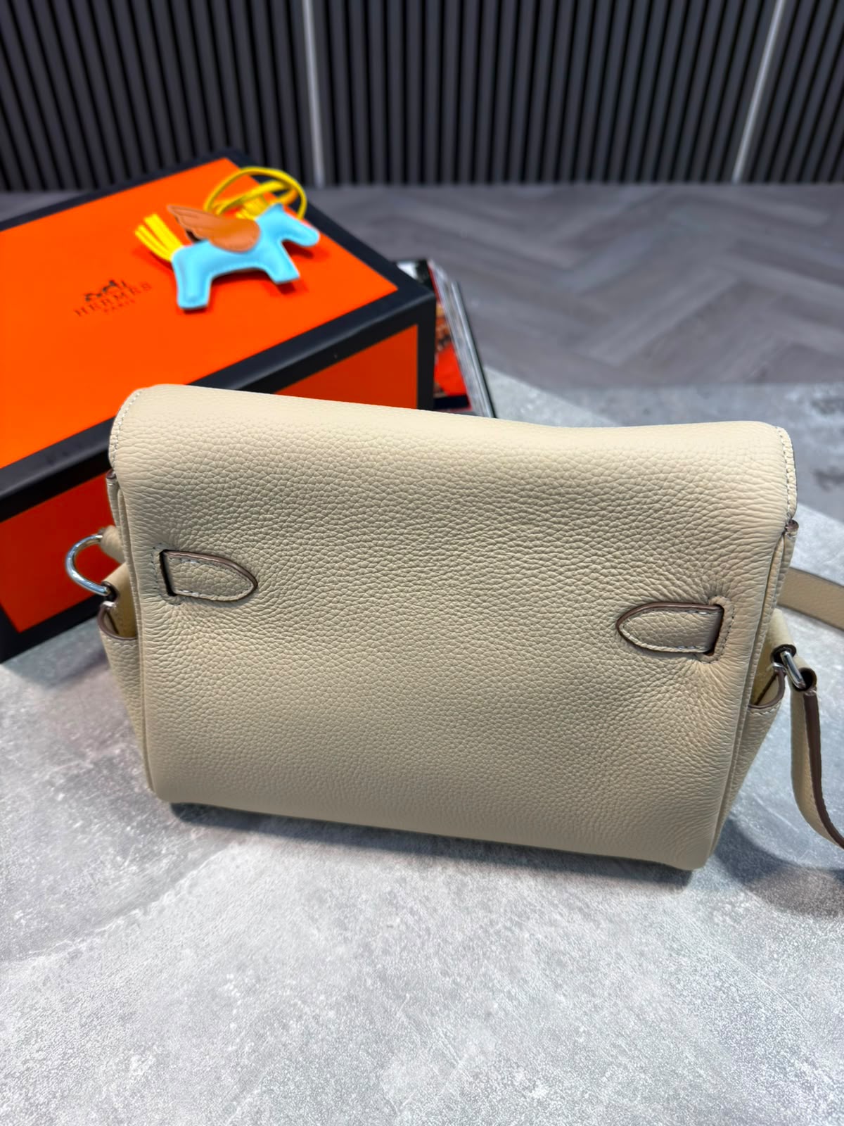 HM Mens Bag Beige Herm