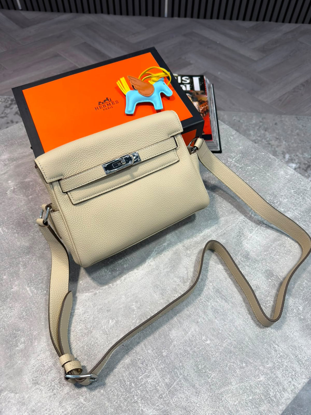 HM Mens Bag Beige Herm