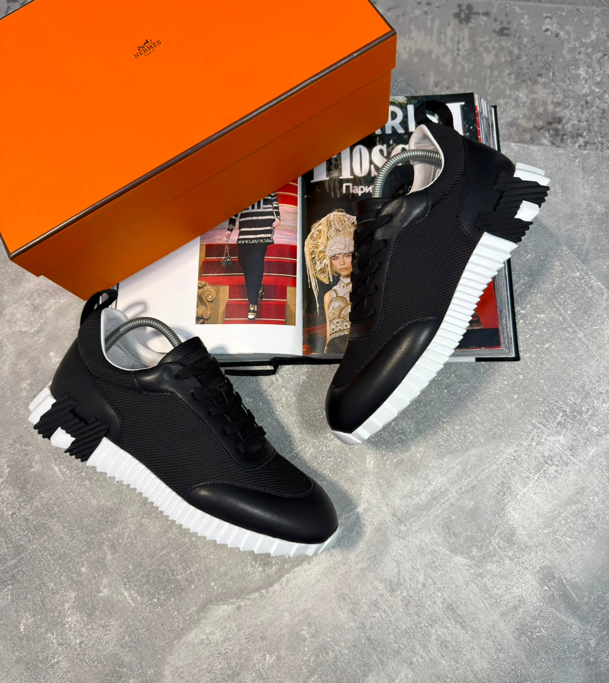 HM Trainers Black and orange HM