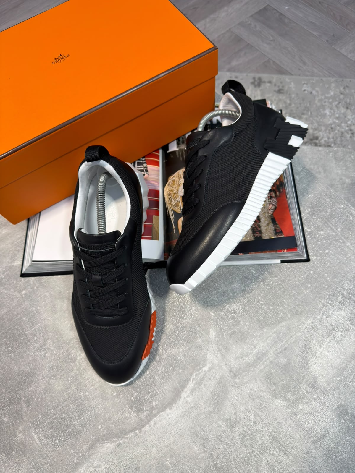 HM Trainers Black and orange HM