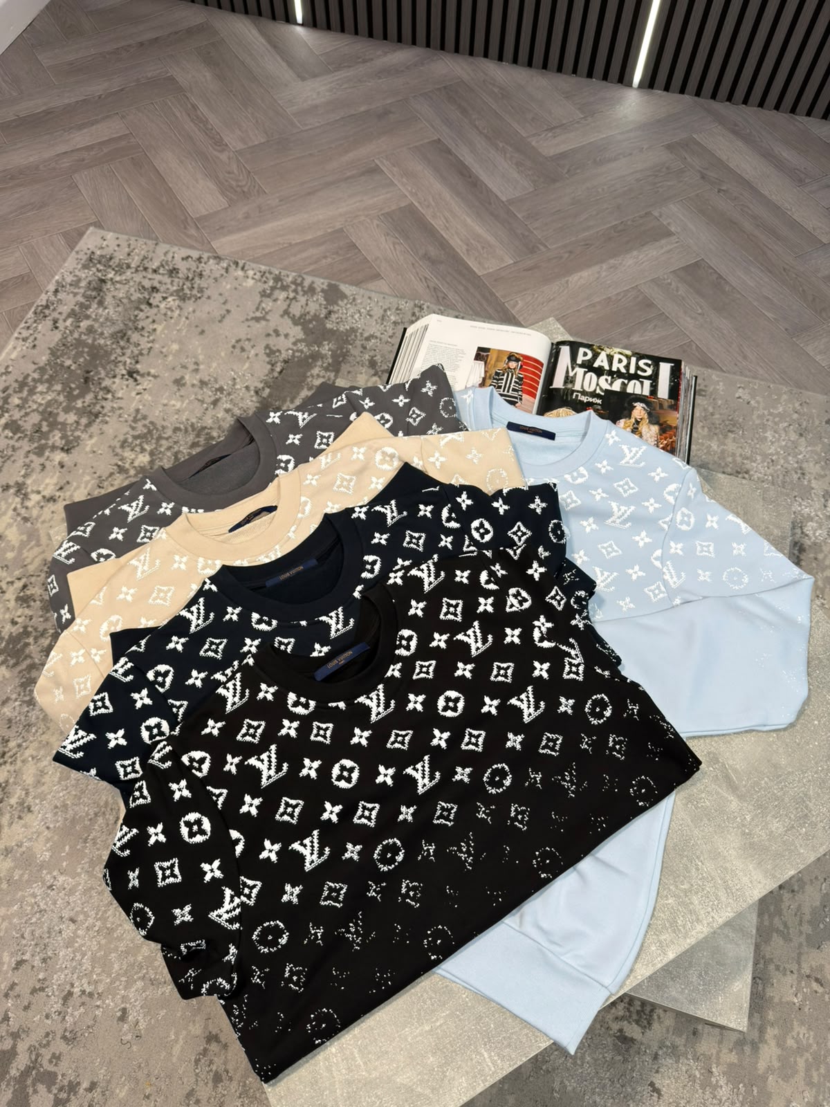 LV Jumper Black LV