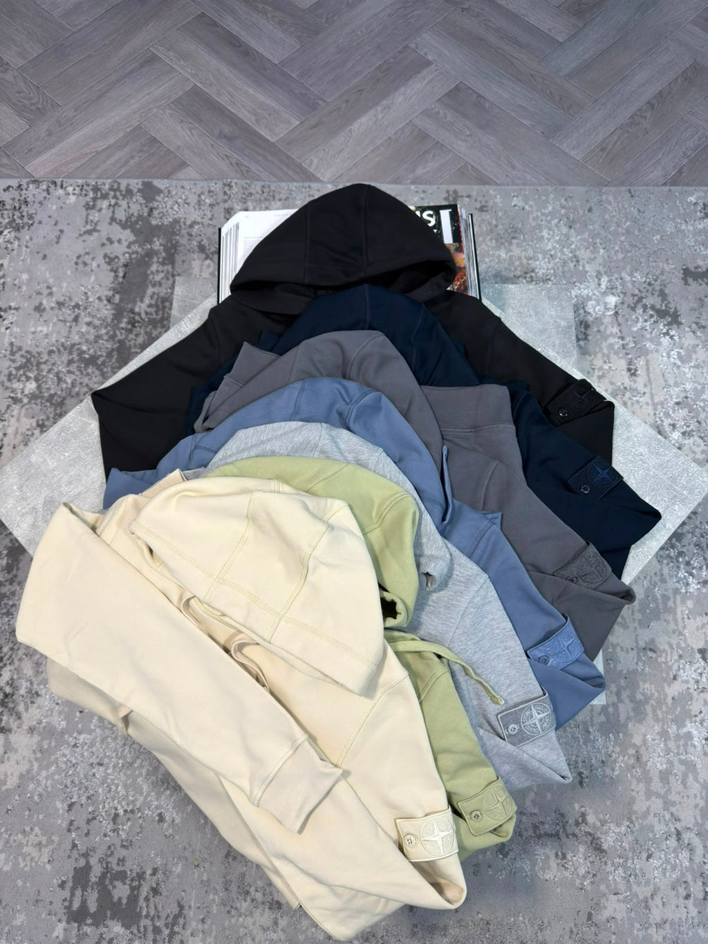 SI Ghost Badge Hoodie Black STONE
