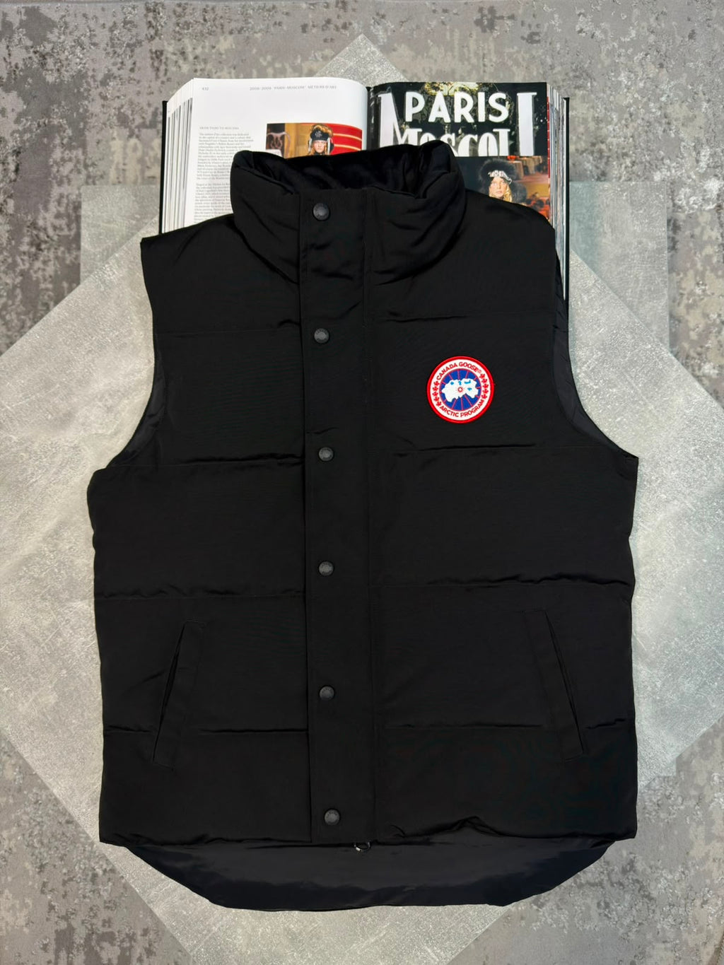 CG body warmer Red badge Black CG