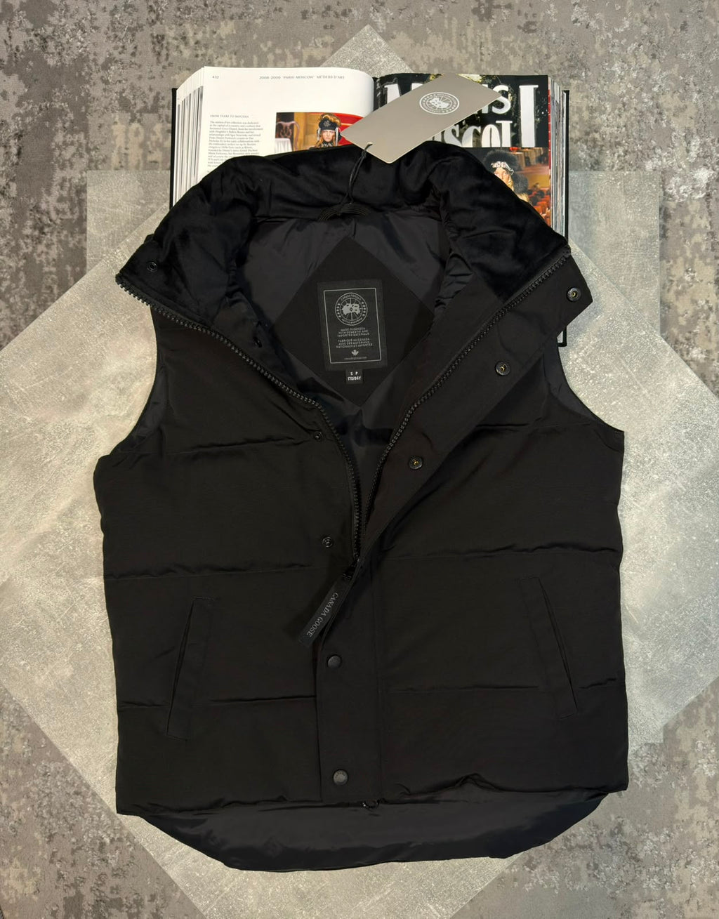 CG body warmer Red badge Black CG
