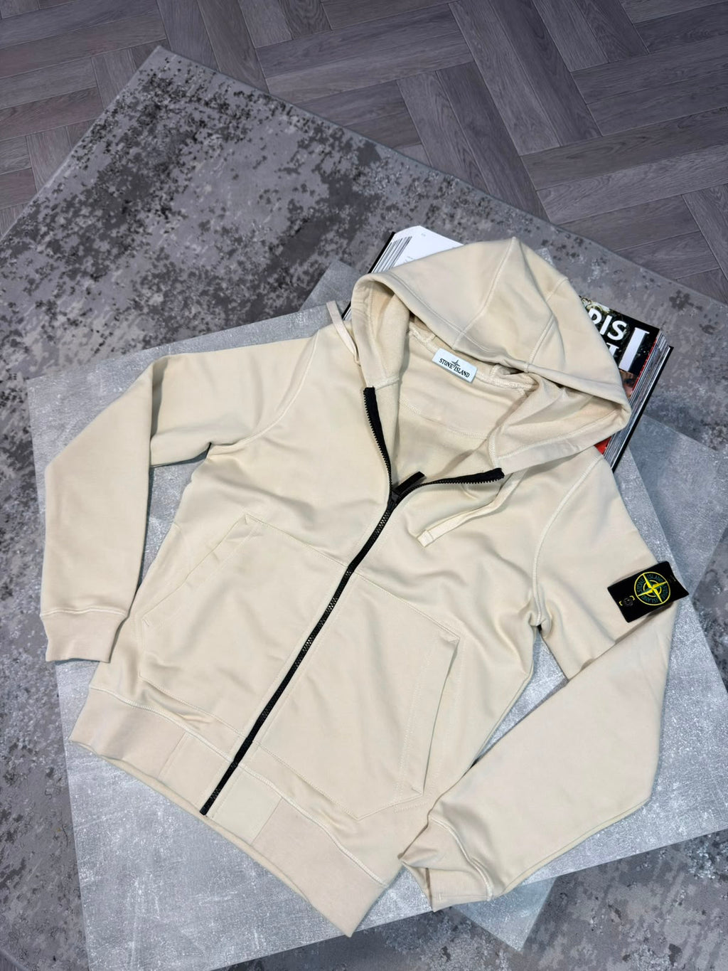 Si zip up hoodie STONE