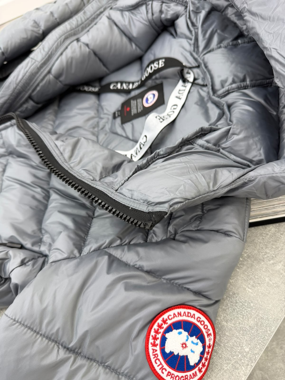 CG crofton Red label Light Grey CG