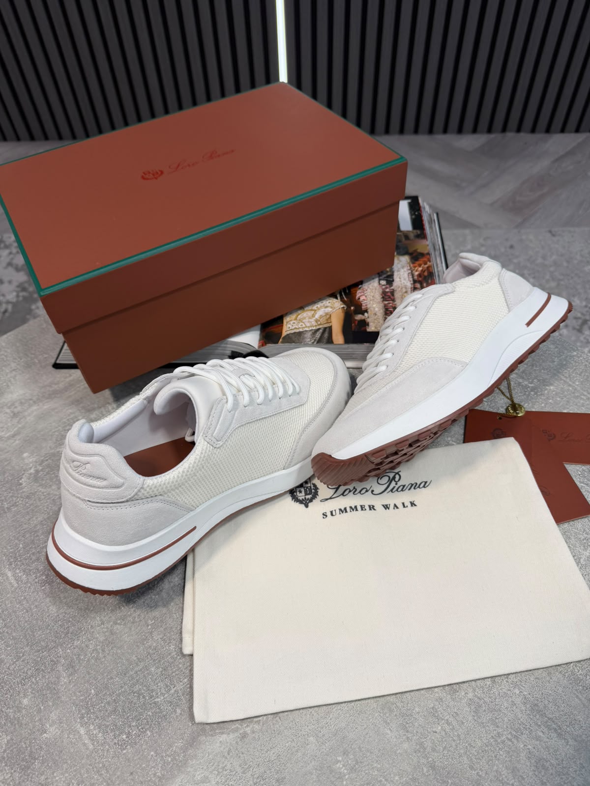 LP trainers white LP