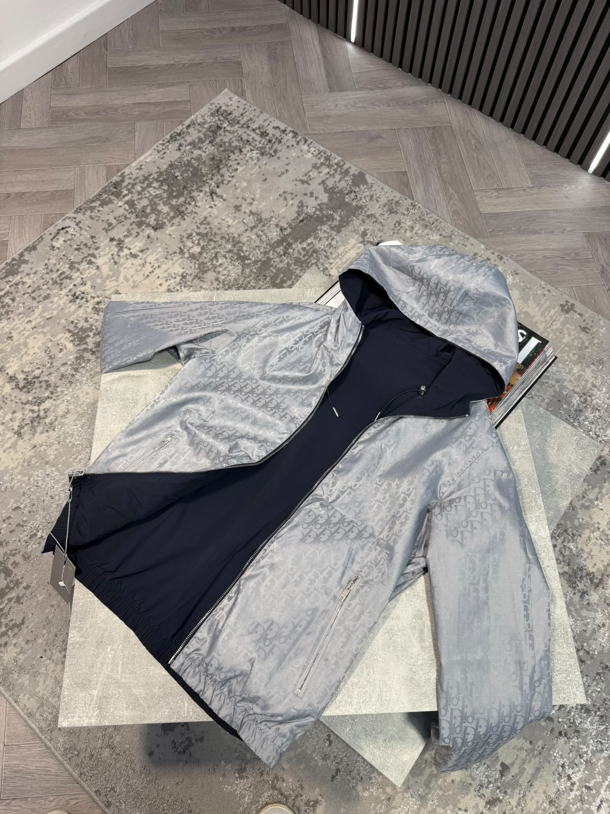 CD reversible Light weight jacket Navy CD
