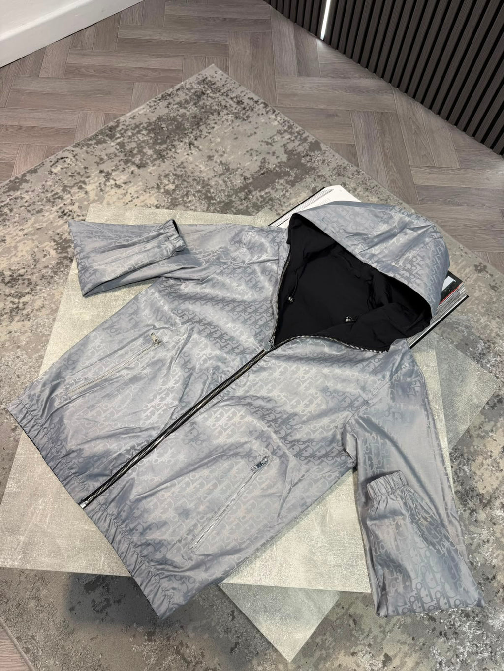 CD reversible Light weight jacket Black CD