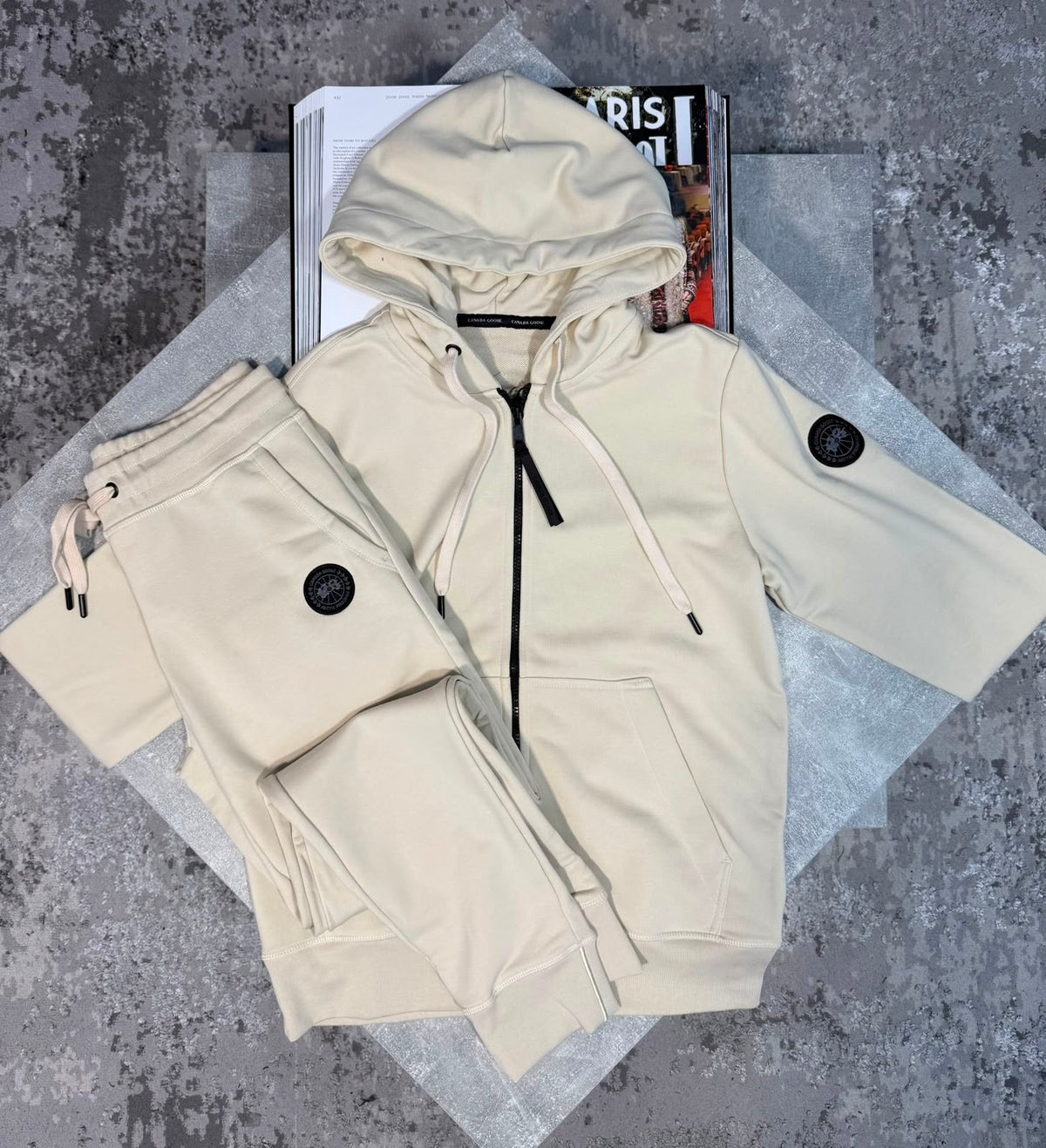 CG tracksuit Beige - black label CG