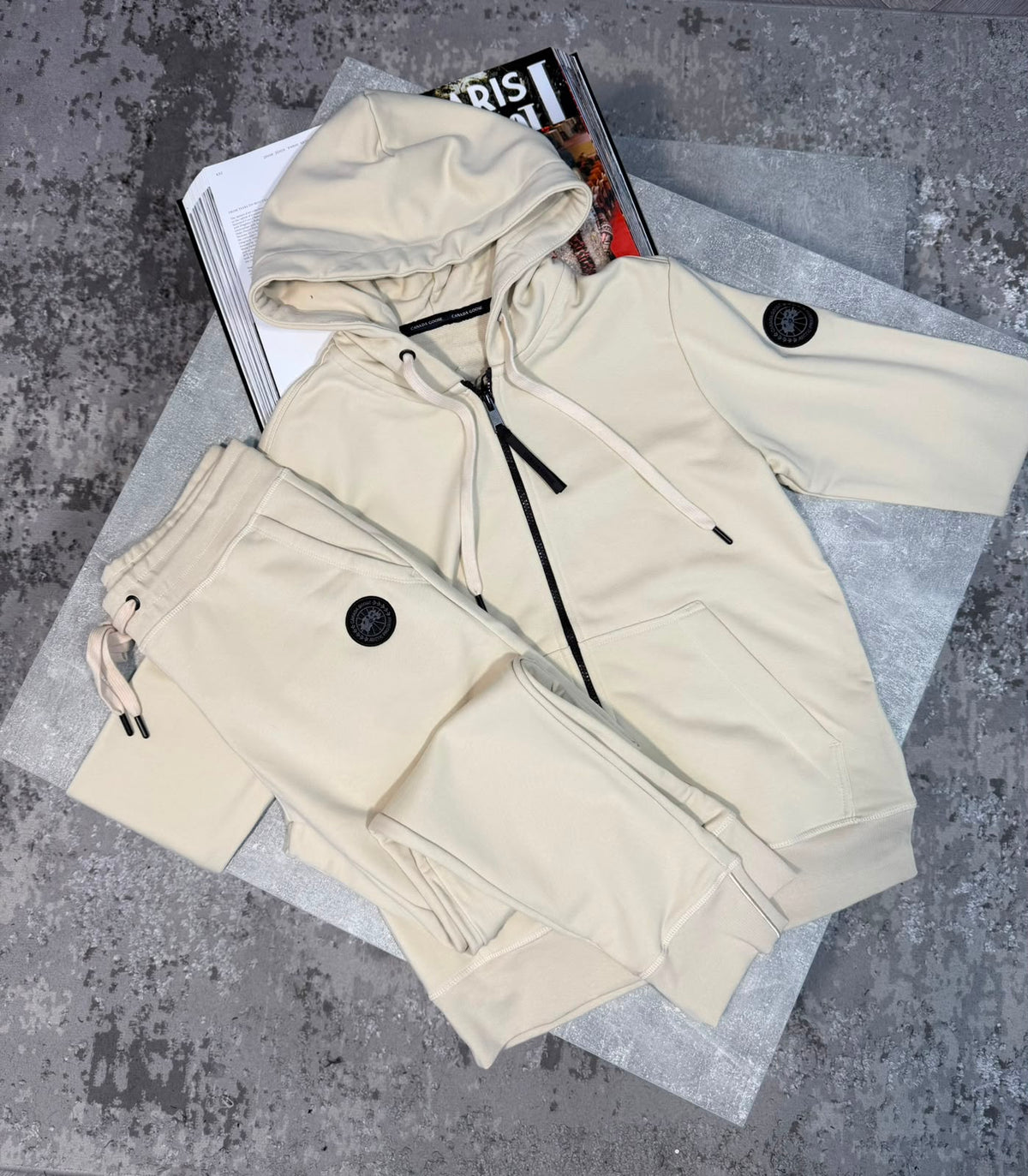 CG tracksuit Beige - black label CG