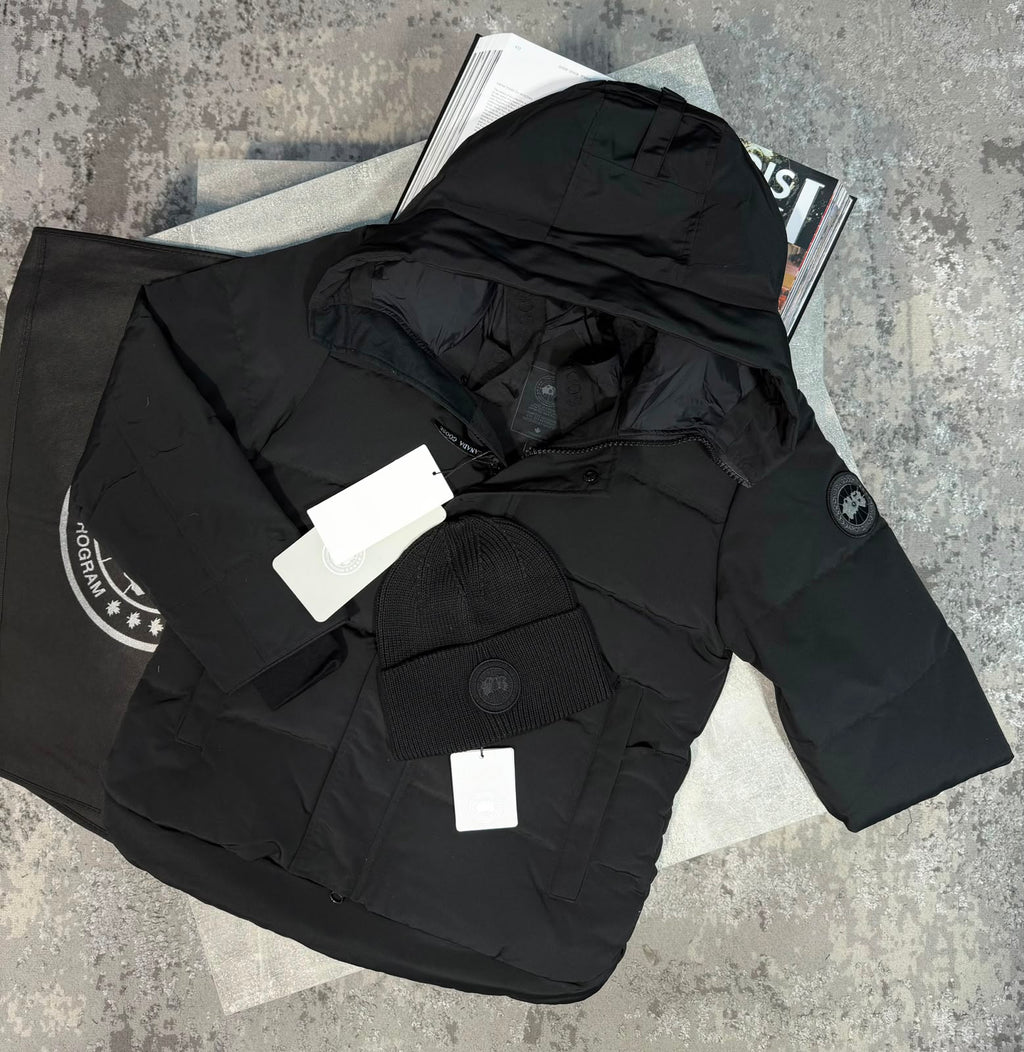 CG MacMillan Black - black label CG