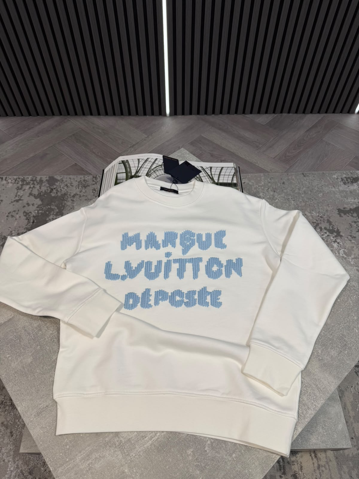 LV Jumper White LV