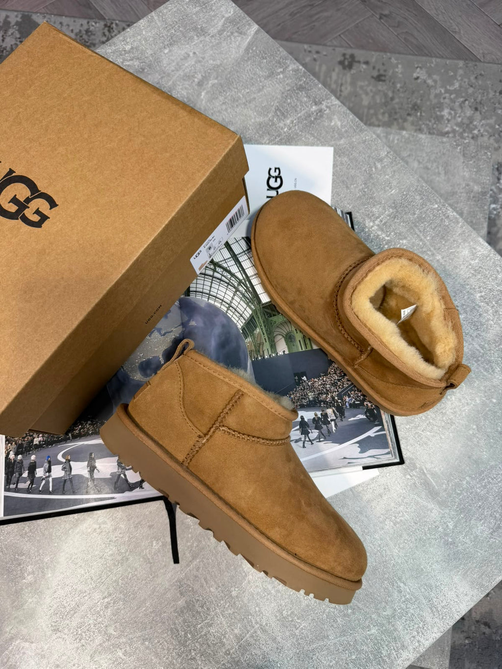 UGG Boots Tan UGG
