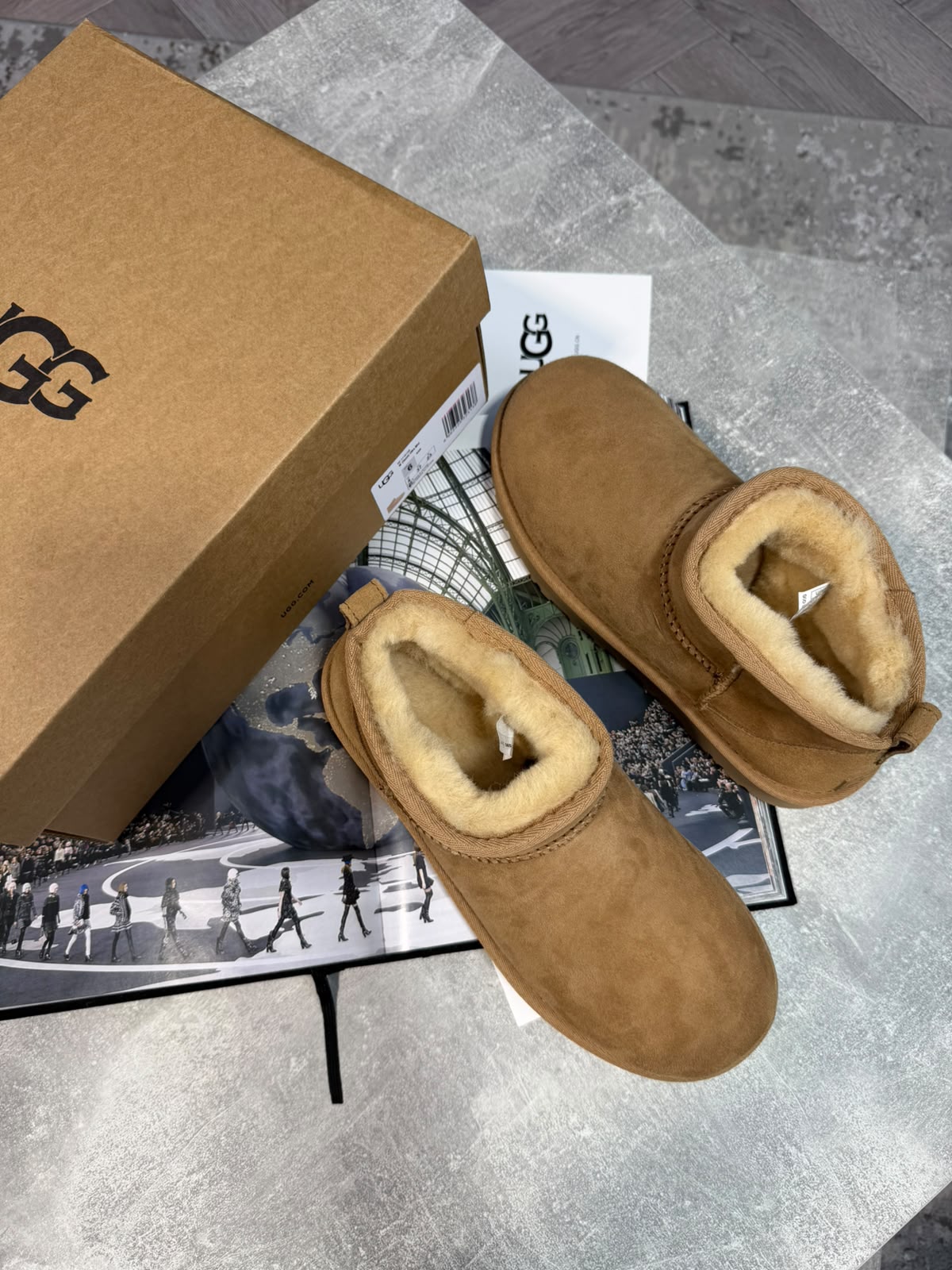 UGG Boots Tan UGG