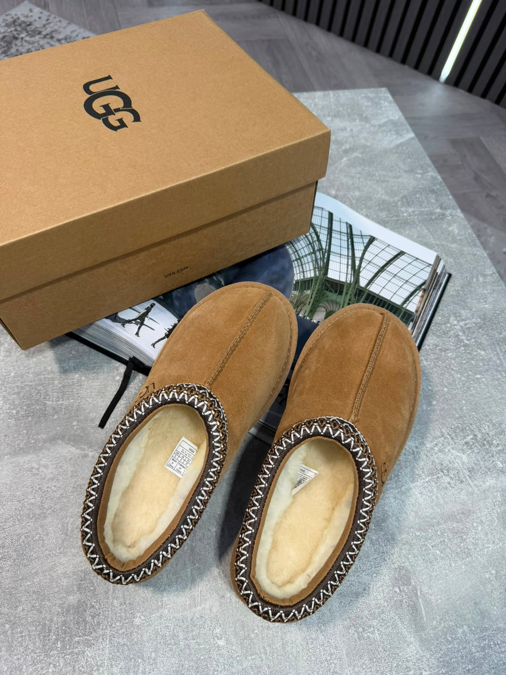 UGG Boots Tan UGG