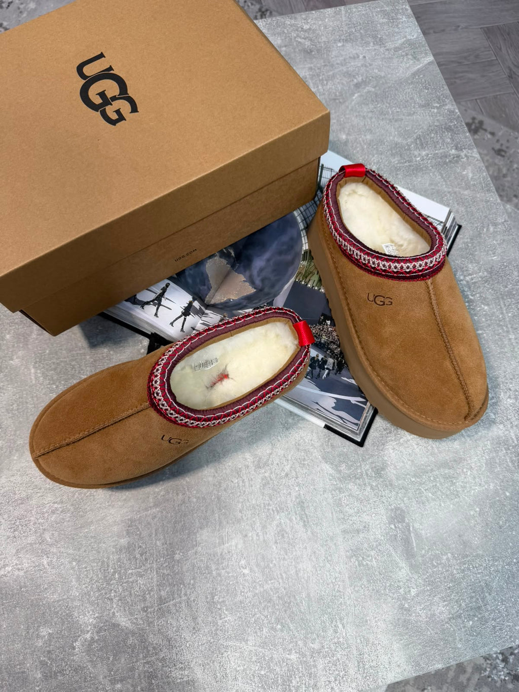 UGG Boots Tan UGG