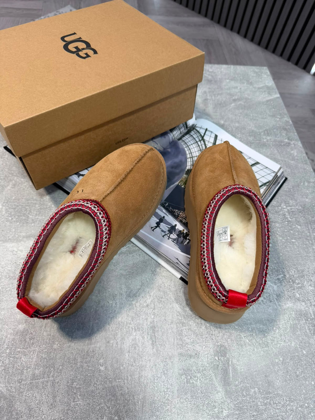 UGG Boots Tan UGG
