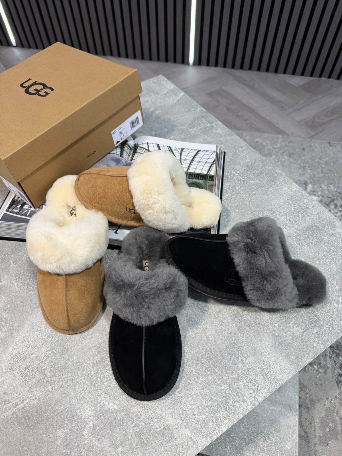 UGG Boots Tan UGG