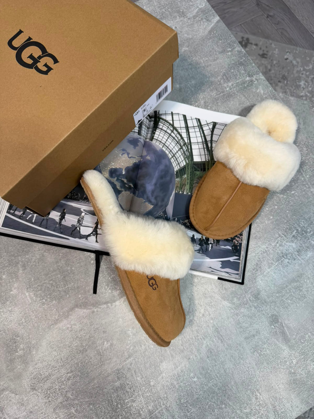 UGG Boots Tan UGG