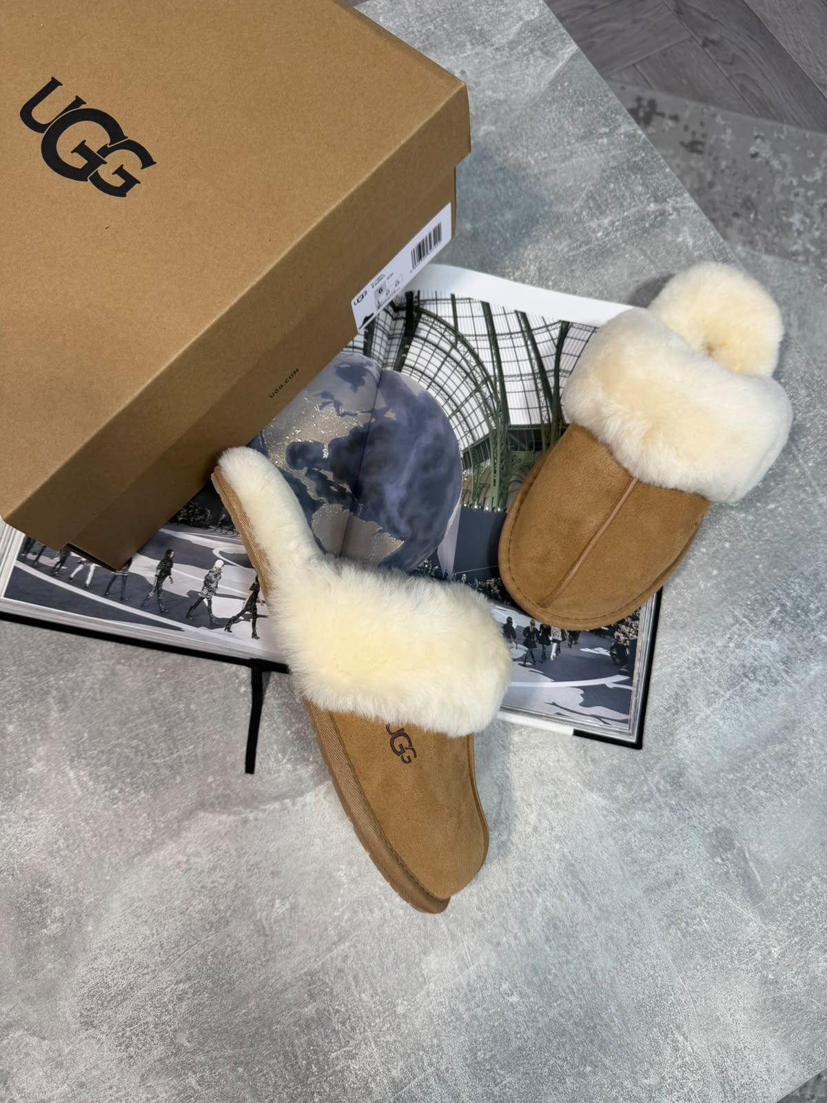 UGG Boots Tan UGG