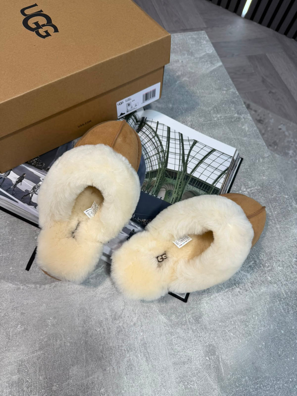UGG Boots Tan UGG