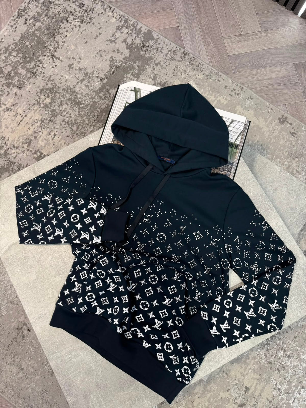 LV Hoodie - Navy LV