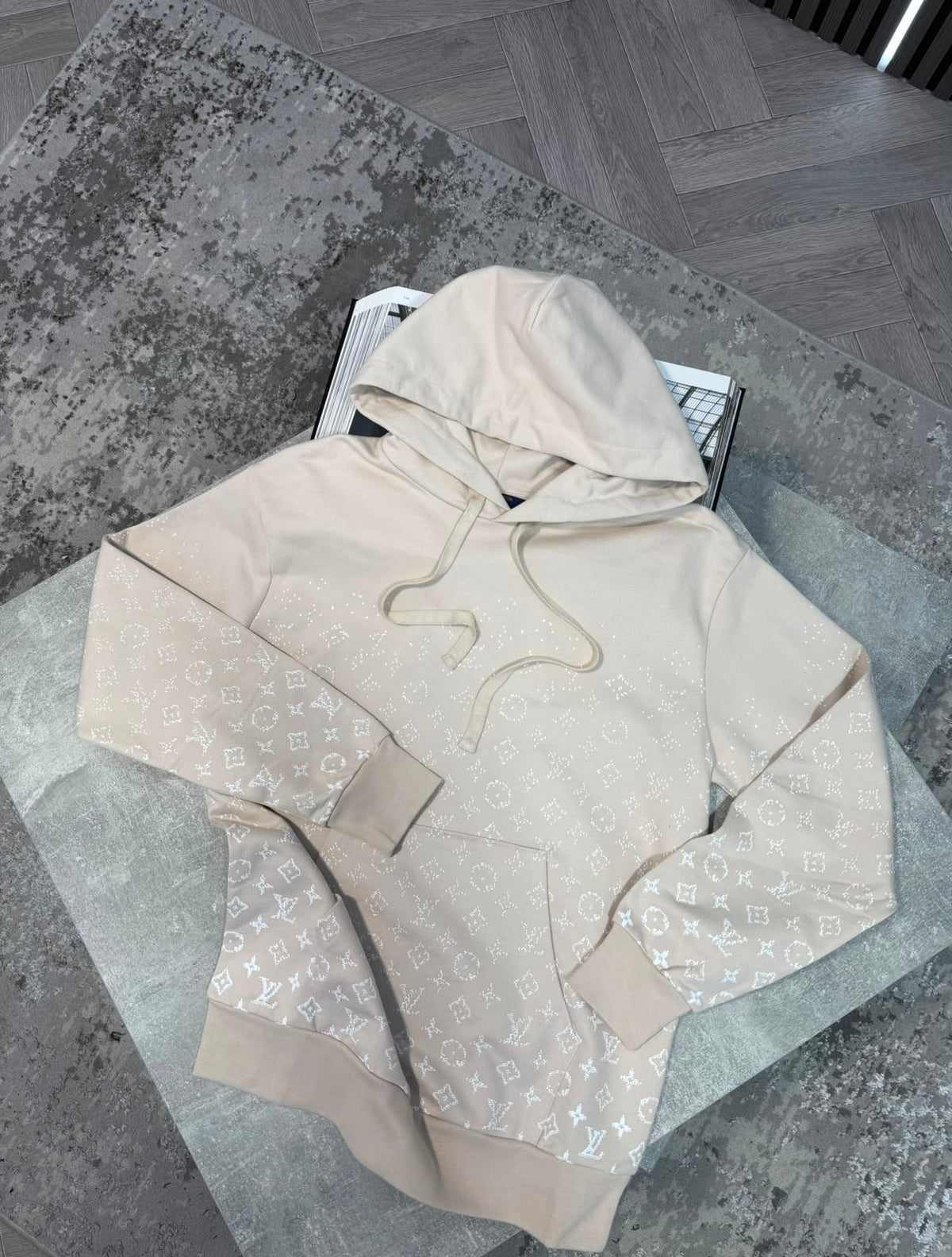 LV Hoodie - Biege LV